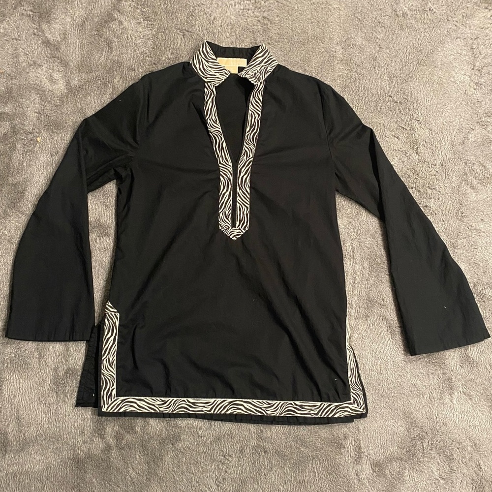 Michael Kors top size M